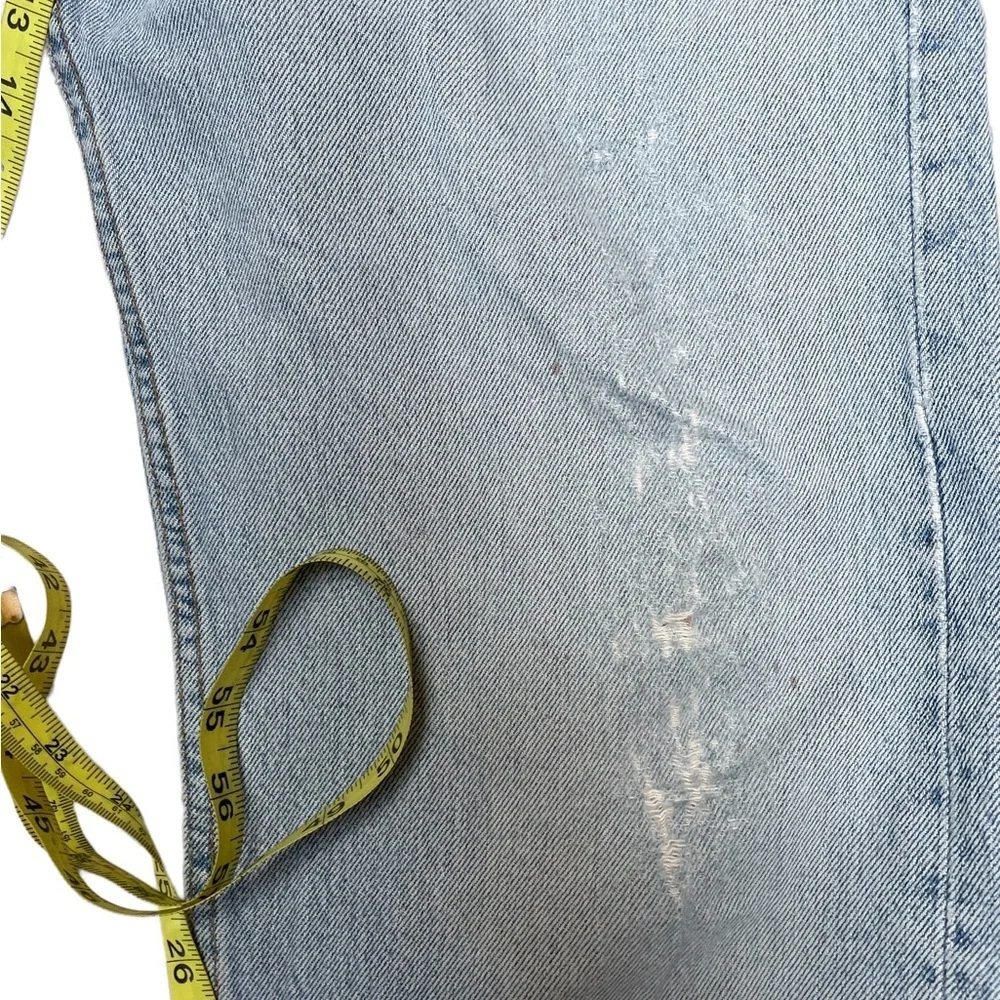 Vintage Levi’s 501 button fly light wash distressed cotton jeans size 36x32 - Picture 8 of 11